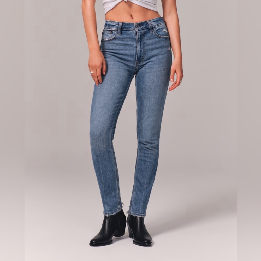 Abercrombie & Fitch The Skinny High Rise Jeans